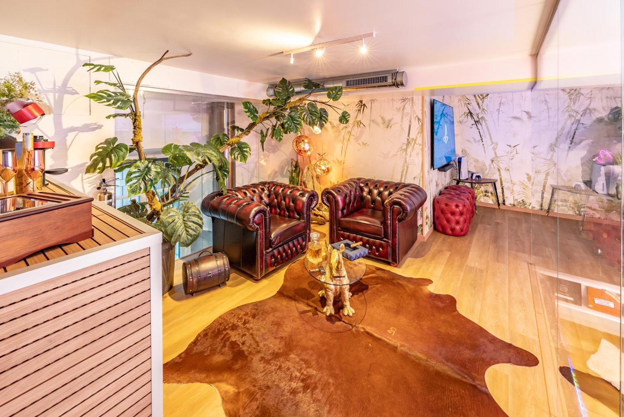 Luxe & Central Haven - Jacuzzi, Sauna, Steam, Private Parking Como Kültér fotó