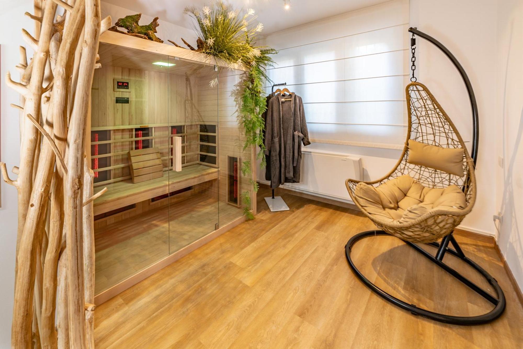 Luxe & Central Haven - Jacuzzi, Sauna, Steam, Private Parking Como Kültér fotó