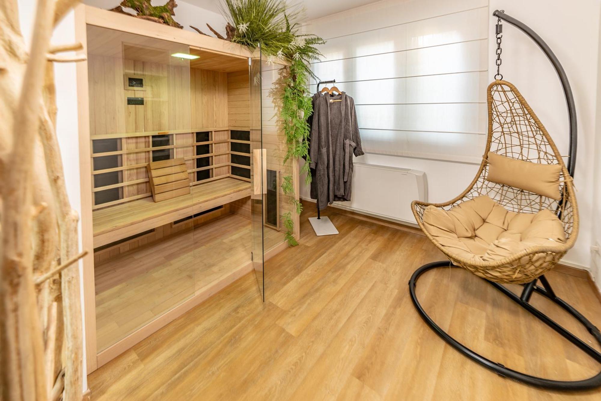 Luxe & Central Haven - Jacuzzi, Sauna, Steam, Private Parking Como Kültér fotó